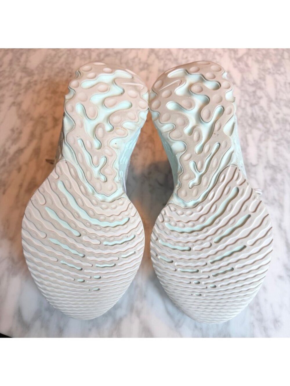 Nike React Infinity Run Flyknit 2 Womens Running Shoes White Pink Size 9/40.5 - Picture 11 of 11